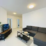 Charming Flat In Brasov With Balcony Panoramic View