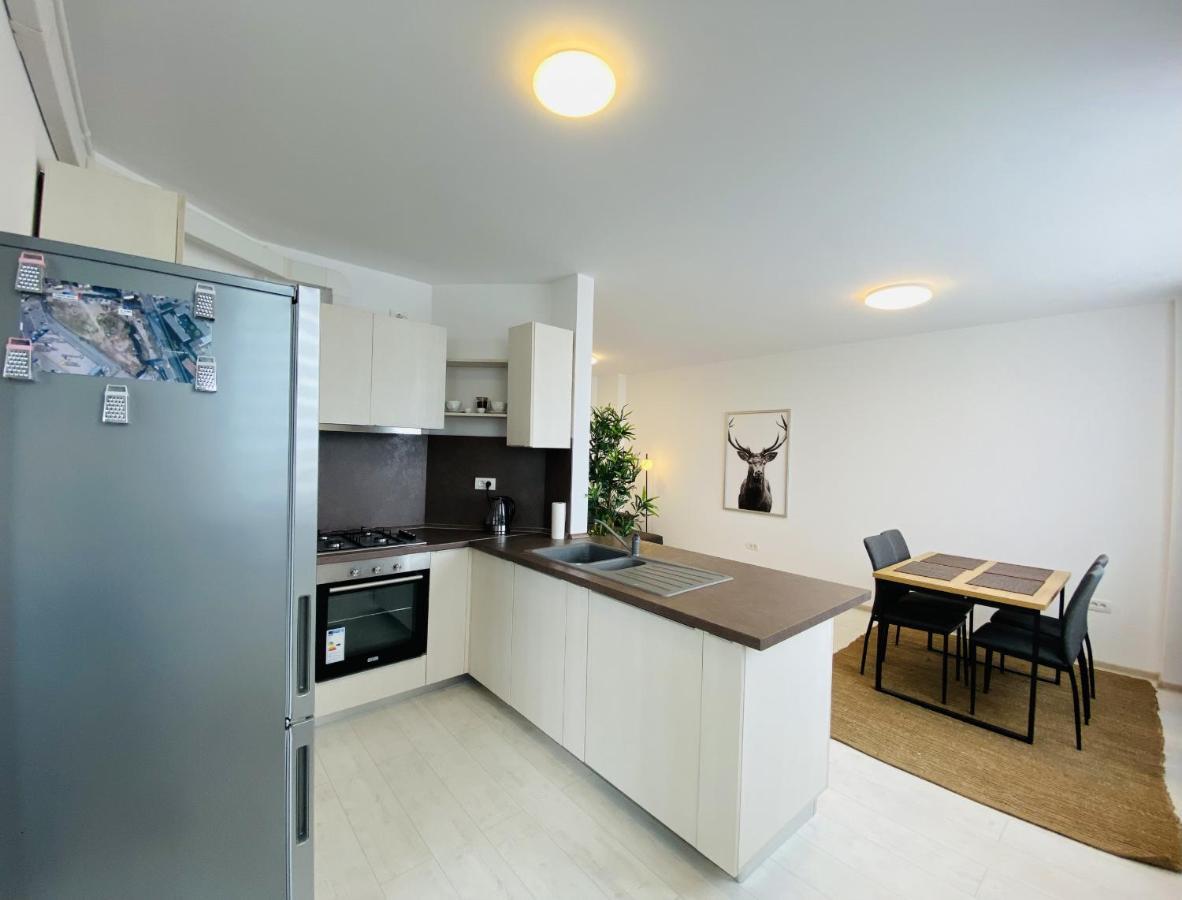 Charming Flat In With Balcony Panoramic View
