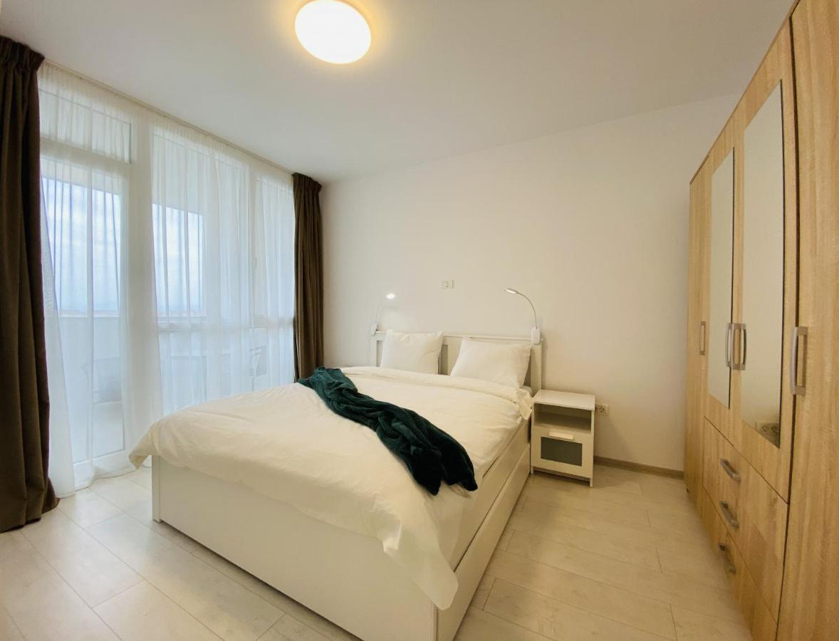 Charming Flat In With Balcony Panoramic View Apartment Brasov